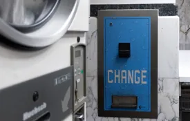 Change Machine Shutterstock 1632613738