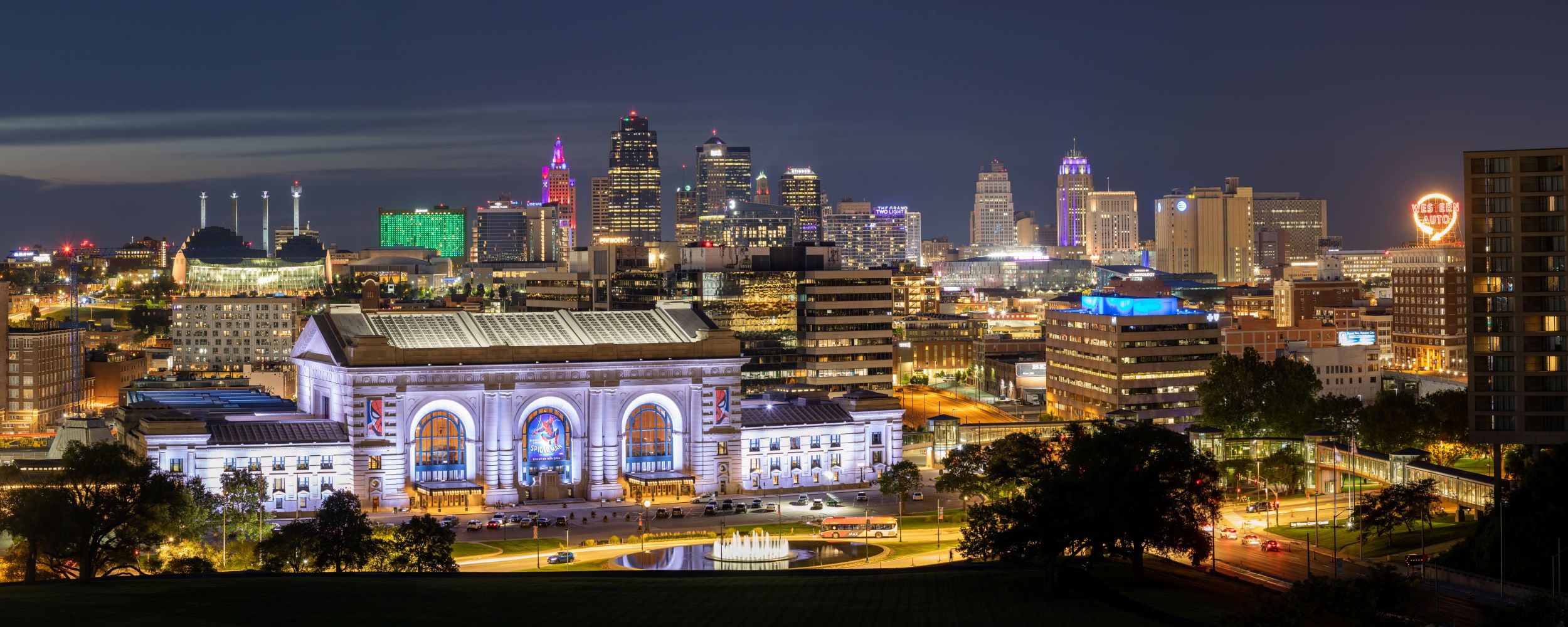 Kansas City Downtownshutterstock 2352177153